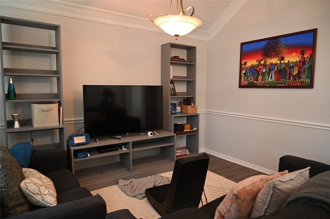 Building Photo - 5755 Lightstone Ln