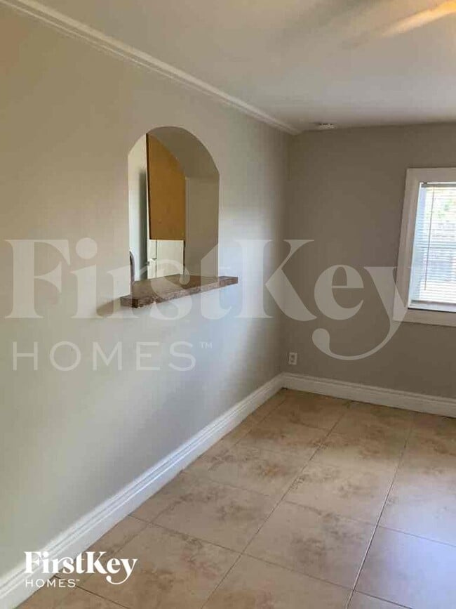 Building Photo - 630 NW 67th Terrace