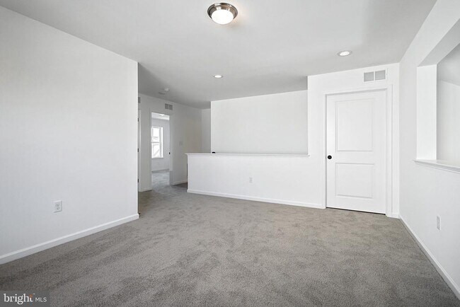 Building Photo - 41 Long Bnd Dr