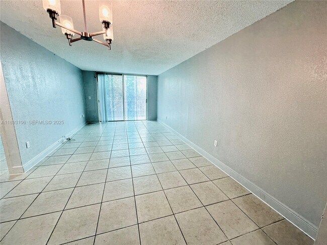 Building Photo - 1805 Sans Souci Blvd