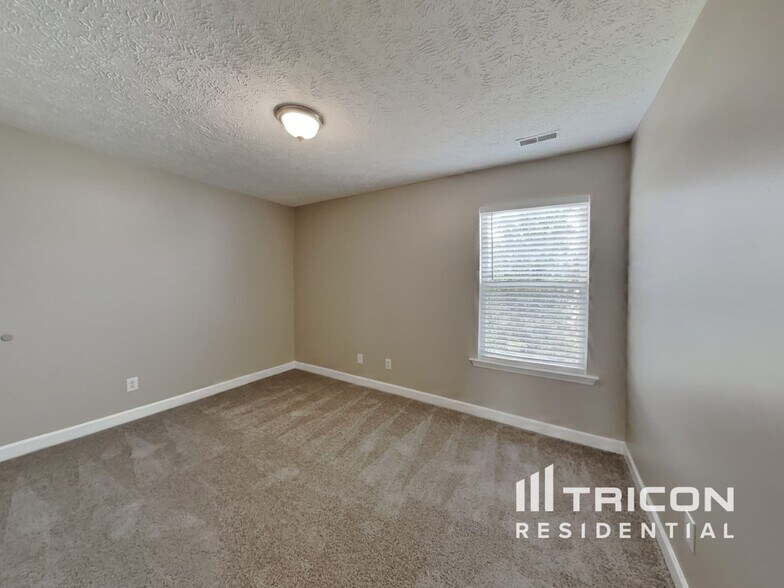 Building Photo - 815 Chilhowee Ct