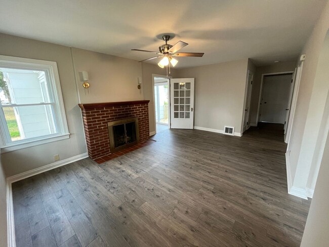 Building Photo - Newly Renovated Single-Family Home in Wash...