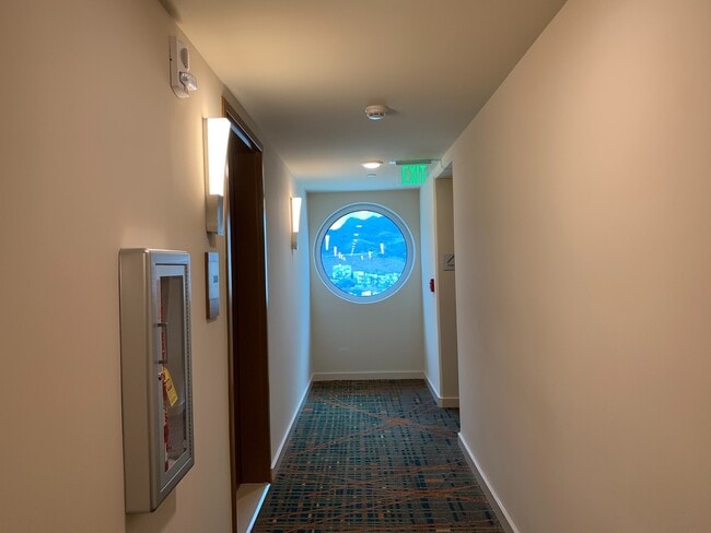 Building Photo - Keauhou Place - New one bedroom, 1 bath, 1...