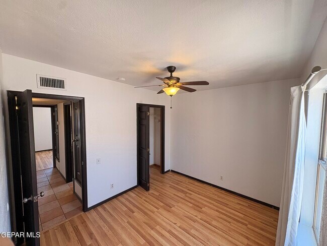 Building Photo - 7148 Villa Hermosa Dr