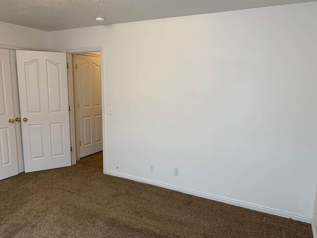 Building Photo - 1728 N 1500 W