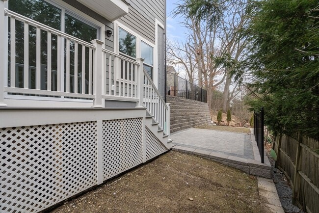 Building Photo - 54 Indiana Terrace