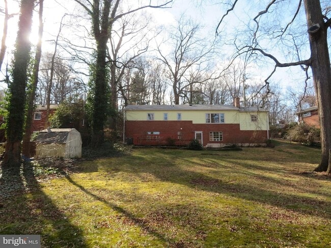 Building Photo - 26 Lakeside Dr