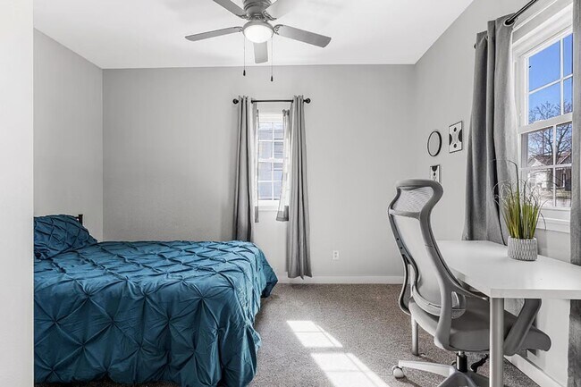 Building Photo - COMING SOON: Fully Furnished Home in Webb City! 2/2 includes ALL appliances, ALL utilities/pest c...