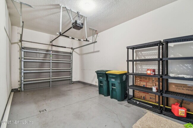 Building Photo - 5831 Parkstone Crossing Dr