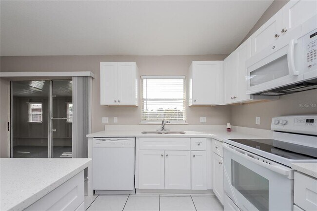 Building Photo - 106 Alcala Dr