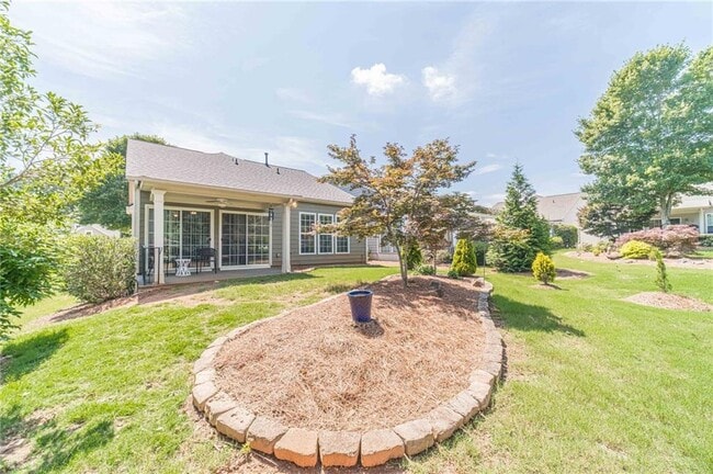 Building Photo - 6260 Brookside Ln