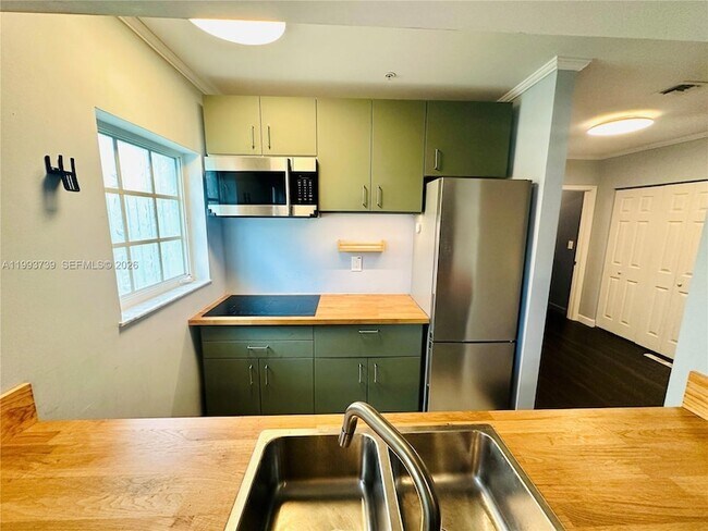 Building Photo - 600 Euclid Ave