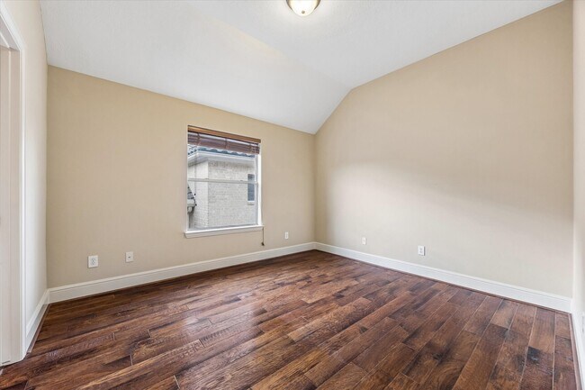 Building Photo - 18910 Villa Bergamo Ln