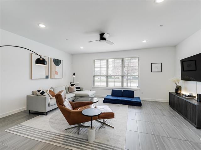 Building Photo - 5912 Ridgeline Dr