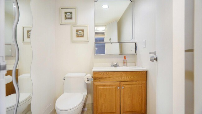 Building Photo - 4250 Galt Ocean Dr