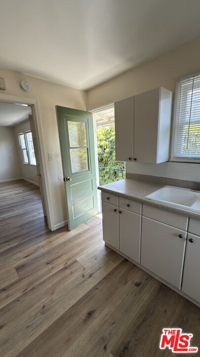 Building Photo - 383 Redondo Ave