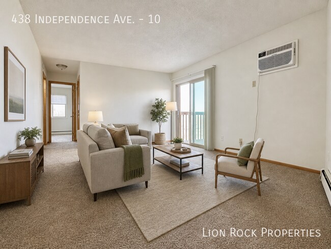 Building Photo - 438 Independence Ave N