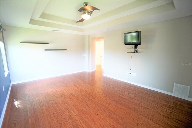 Building Photo - 32125 Garden Alcove Loop