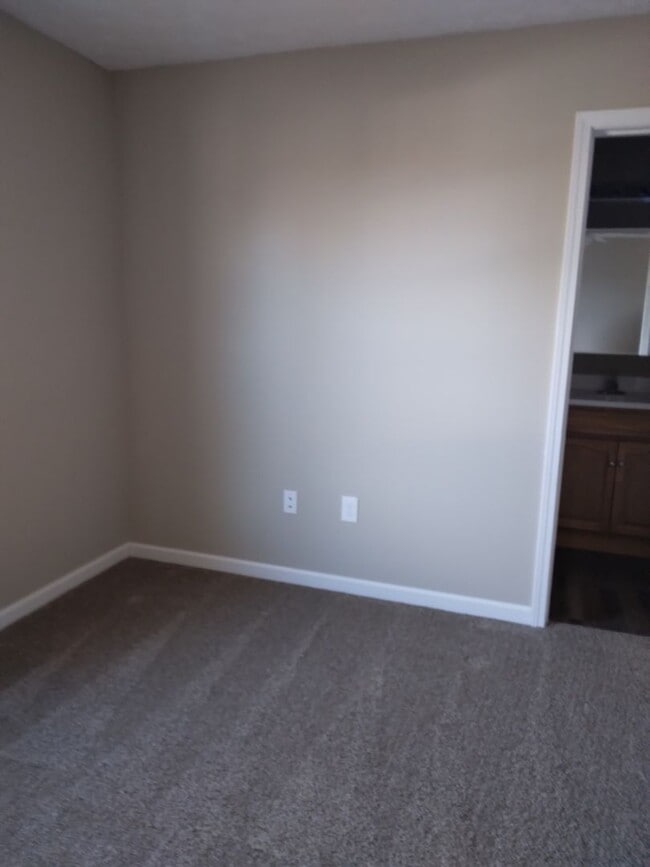 Building Photo - Now available 3 Bedroom 2 Bath Single Family Home - White Pine, TN