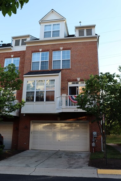 Two car garage (fits two SUVs comfortably) - 222 Herndon Station Sq