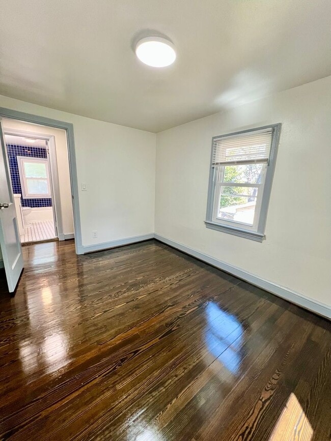 Building Photo - 201 Highland Ave