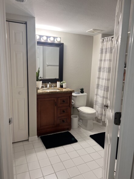 Second Bathroom - 4645 St Croix Ln