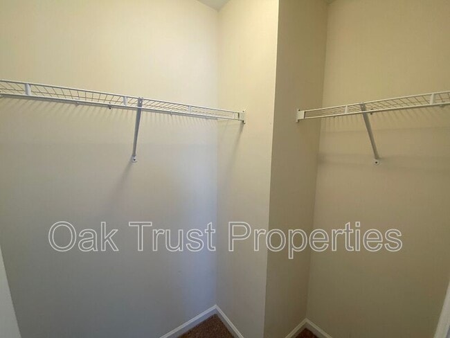 Building Photo - 9054 Parlor Dr
