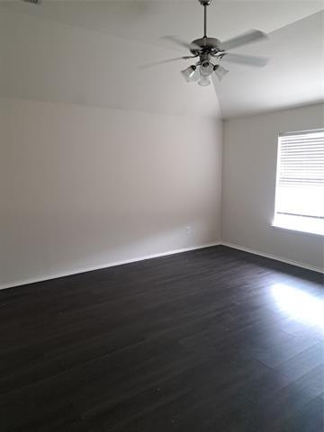 Building Photo - 400 Angler Dr