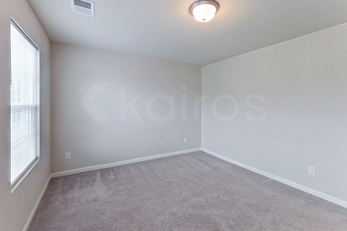 Building Photo - 828 Dove Tree Ln