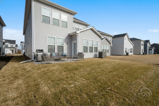 Building Photo - 2767 Lawlor Ln