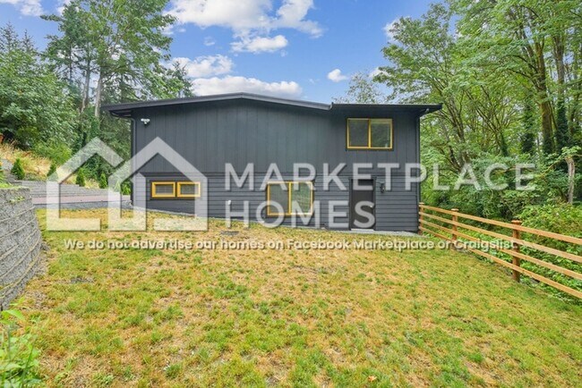 Building Photo - 2032 N Castle Way