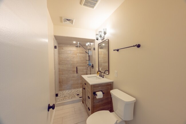 Building Photo - 2428 S Root River Pkwy