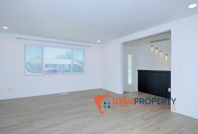 Building Photo - 239 E 9585 S