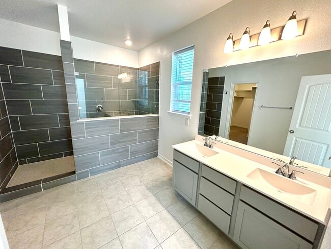 Building Photo - *COMING SOON* Spacious 3BD/2BA Near Briggs Ranch Golf Club with Office & 2-Car Garage!
