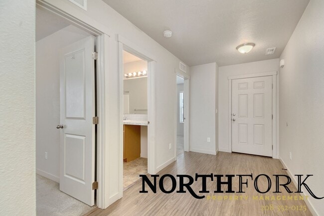 Building Photo - Charming Home for Rent in Caldwell