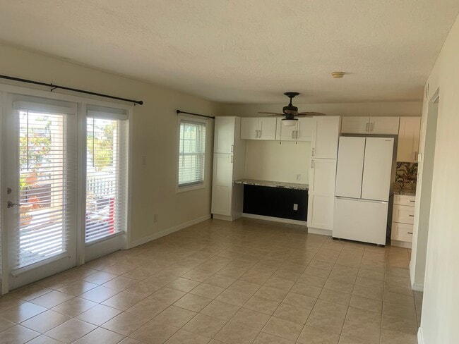 Building Photo - Coquina Key Condo