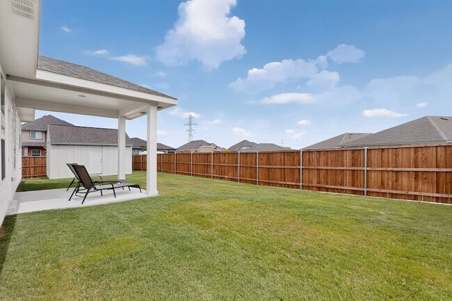 Building Photo - 114 Drovers Dr