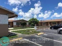 Building Photo - 7311 Venetian St