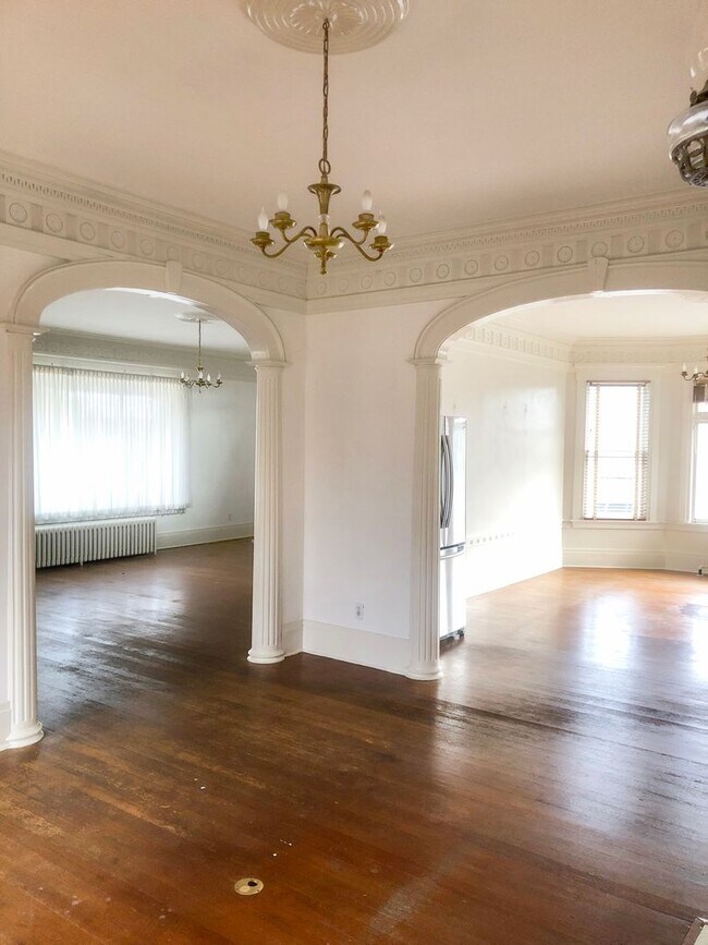 Building Photo - Historic North Slope Charm with Sweeping Sound Views — 4BR/1.5BA