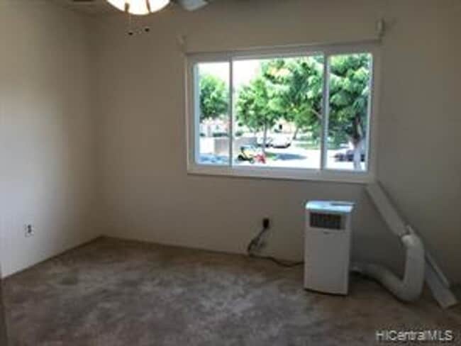 Building Photo - Perfect Kapolei Townhouse