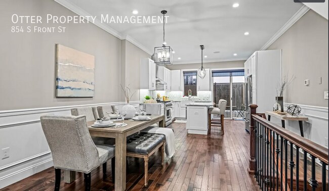 Building Photo - 854 S Front St