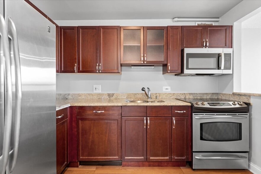 Building Photo - 474 N Lake Shore Dr