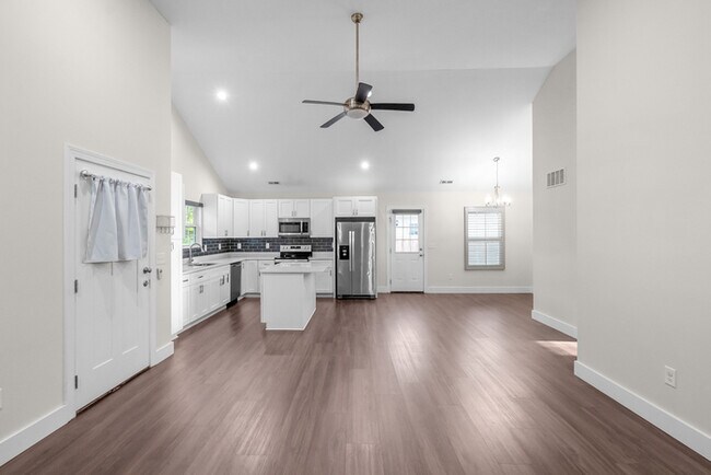 Building Photo - LIVE CLOSE TO THE ACTION — Modern 3-Bedroom Rental in Charlotte’s Reid Park!
