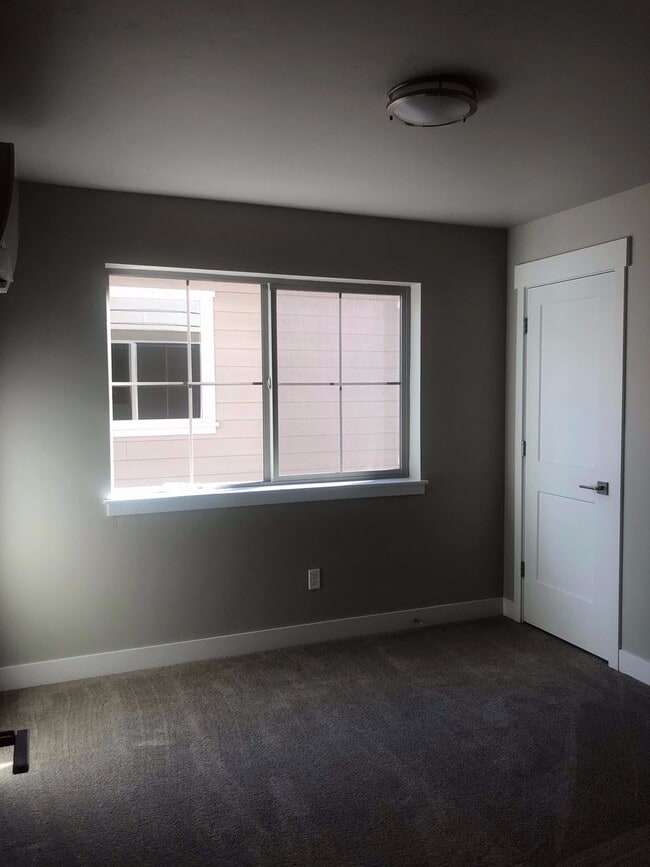 Building Photo - 20132 Reed Ln