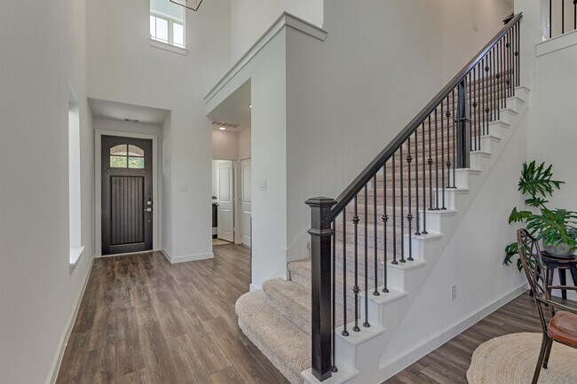 Building Photo - 27129 Ivorywood Dr