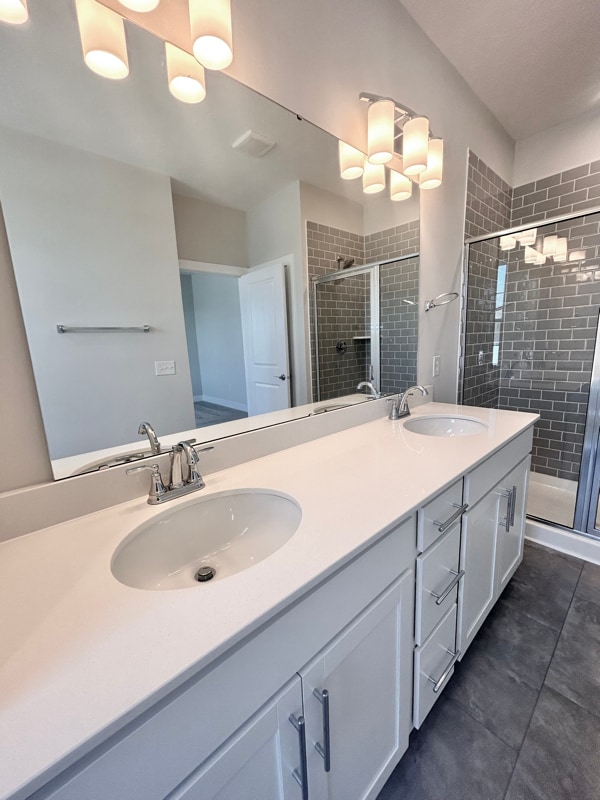 Building Photo - 714 Kinzer Ave