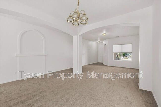 Building Photo - 1840 Bold Ruler St