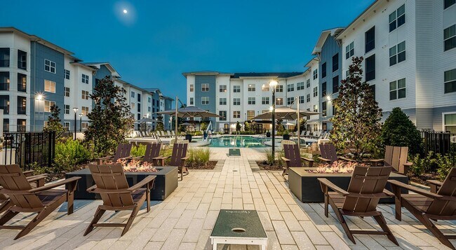 Building Photo - 435 Encore Way