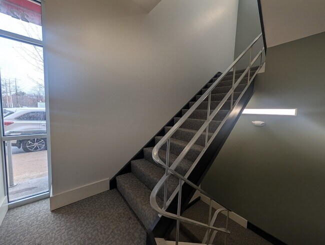 Building Photo - 22 S Main St