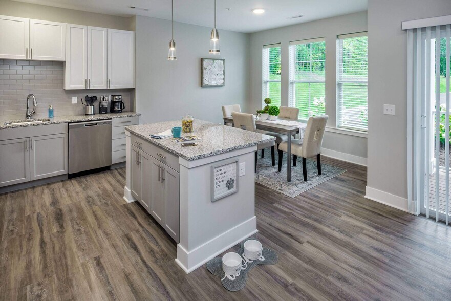 Interior Photo - The Residences at Crosstree